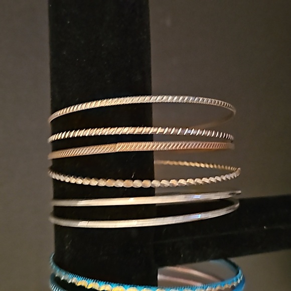 Lot of 12 Bangles - 9-1/4" Inner Circumference - Sparkly, Colorful, Gold Tone - Picture 3 of 3